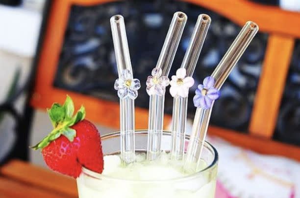These flower glass straws are going straight in my basket