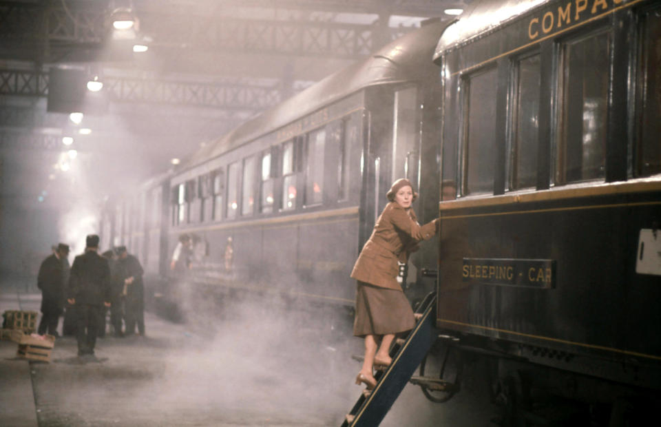 Ingrid Bergman climbs on a train