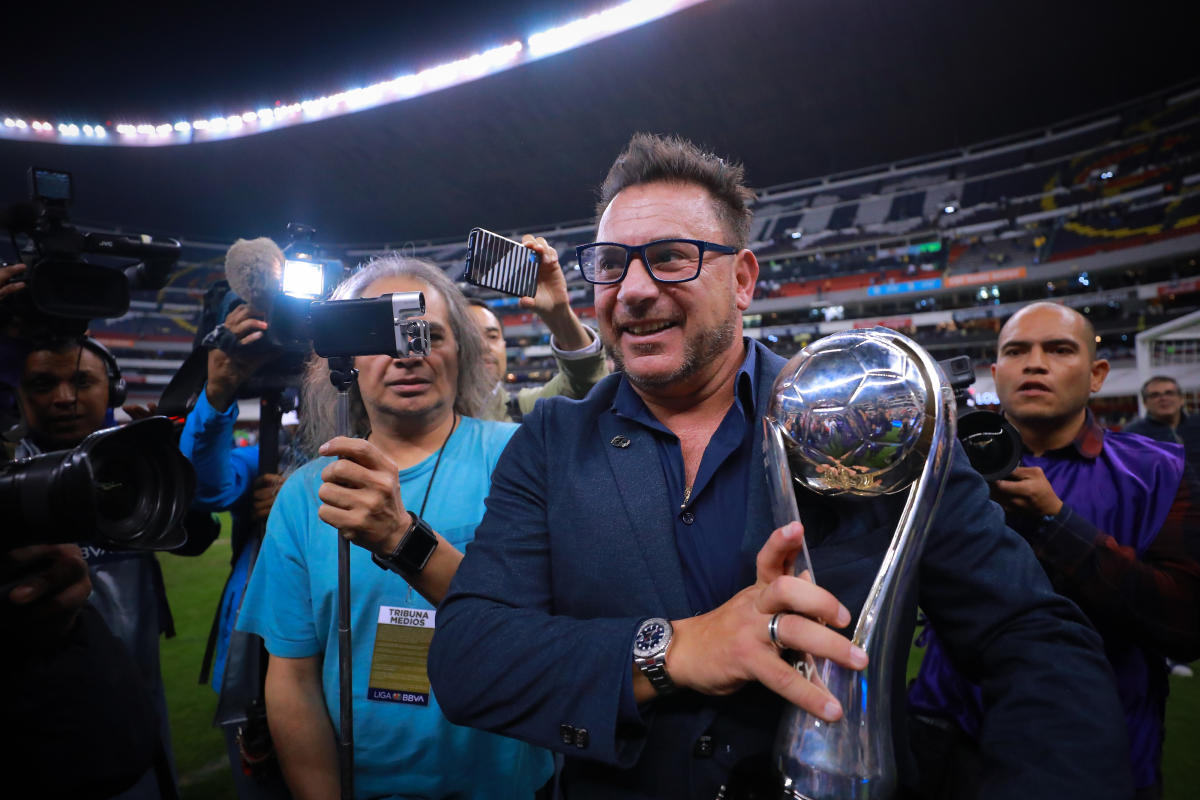 Antonio Mohamed, dolor de perder un hijo a cumplir una promesa especial