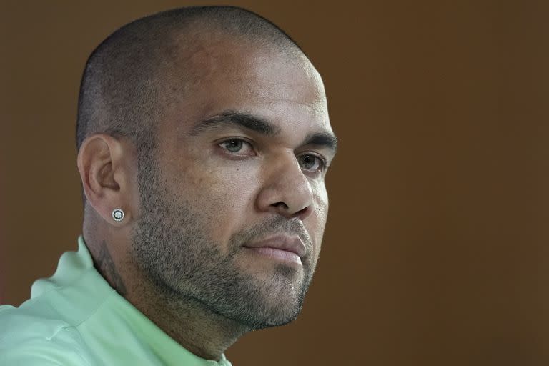 Dani Alves jugó al fútbol en prisión (AP Foto/Andre Penner, archivo)