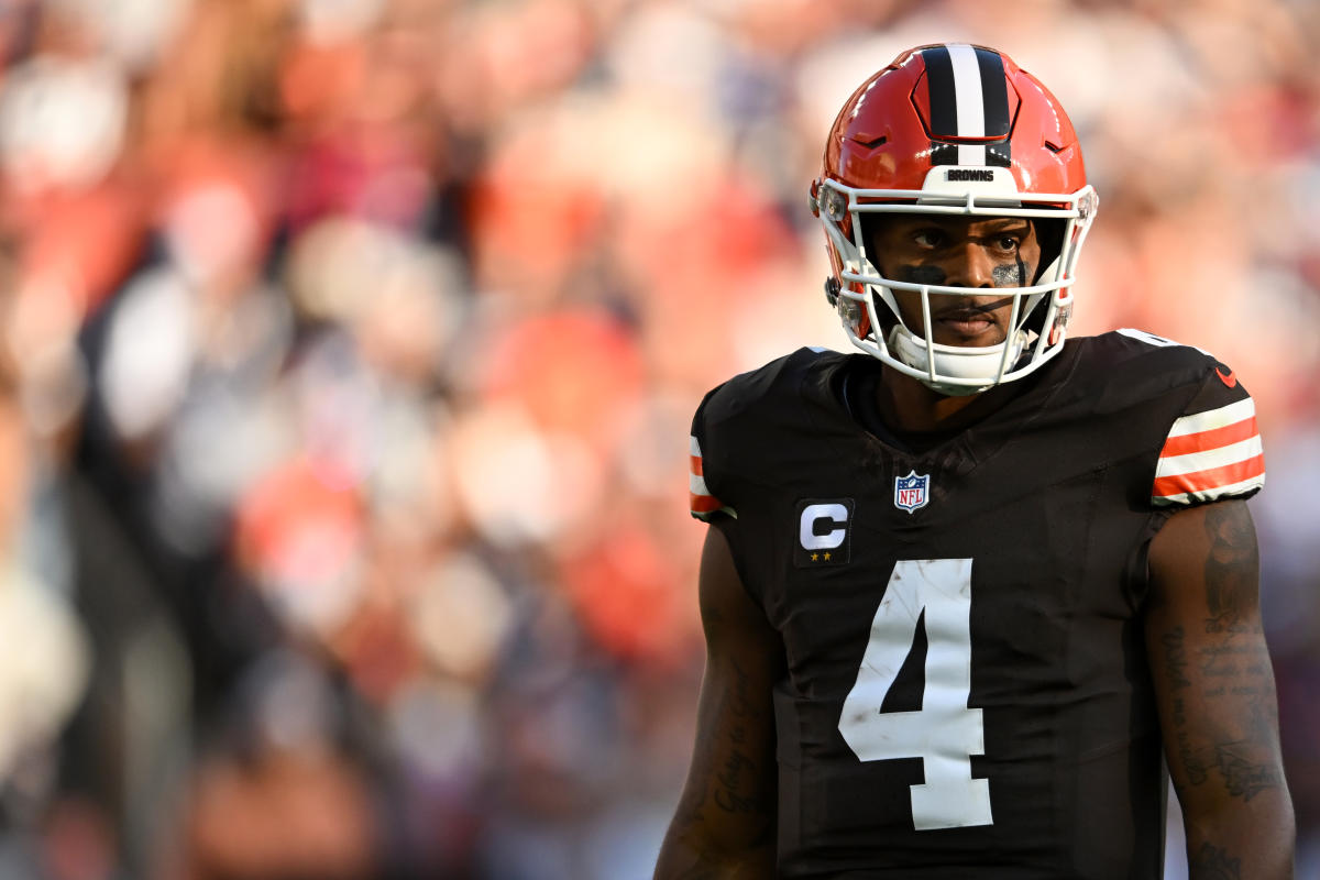 Deshaun Watson accuser will meet with NFL, provide 'pertinent' video  regarding allegations, says attorney - Yahoo Sports