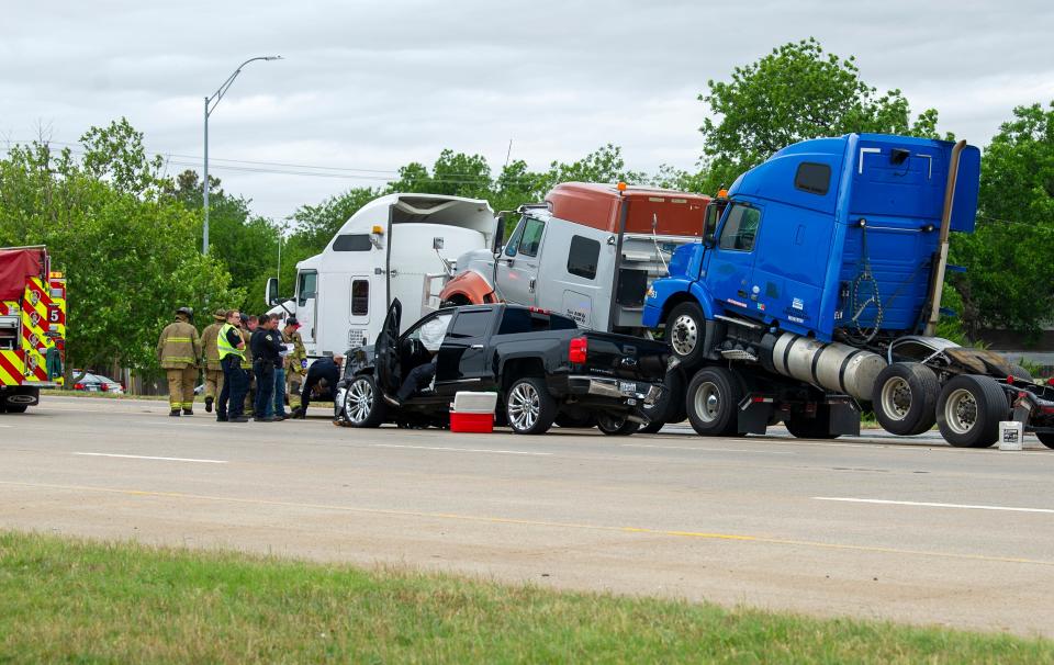 Wichita Falls police and emergency medics responded to a multi-vehicle accident on Kell Saturday morning.