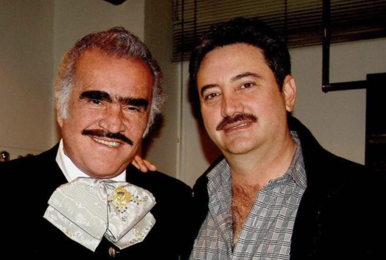 Vicente Fernández y su hijo menor Gerardo Fernández