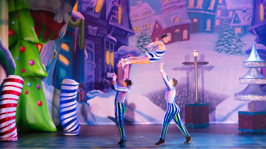 The cast of Holidaze is producing three performances in Columbus. (Courtesy Photo/Cirque Dreams Holidaze)