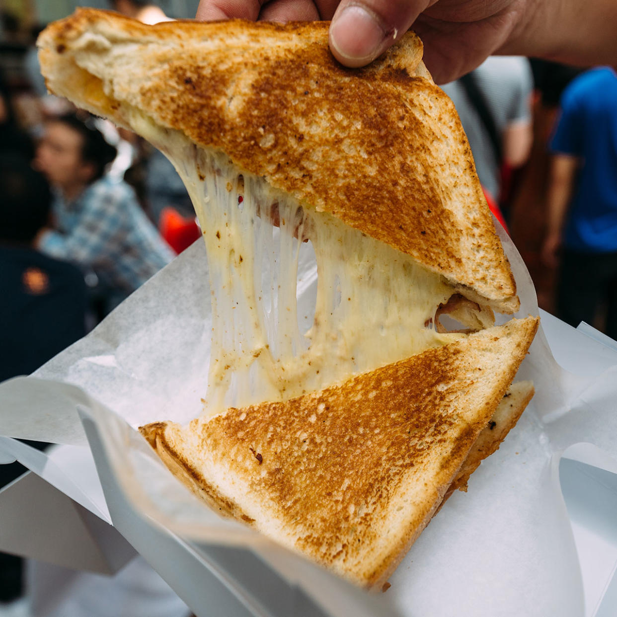 cheese pull grilled cheese
