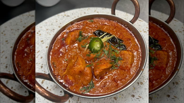 Sizzling platter of chicken kadhai