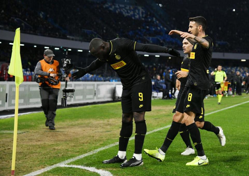 Romelu Lukaku celebrates after scoring Inter’s second goal during the 3-1 win over Napoli.