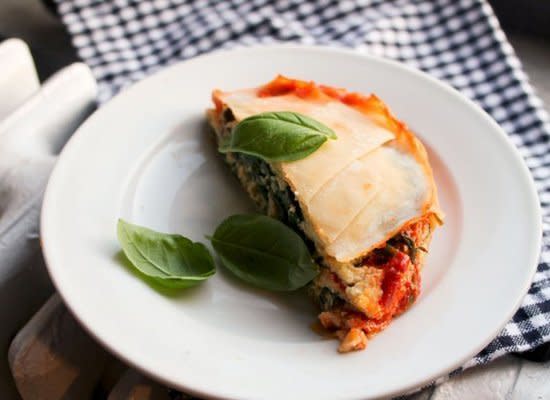 <strong>Get the <a href="http://quicheaweek.wordpress.com/2012/08/17/vegan-ricotta-and-spinach-lasagna-for-two/" target="_hplink">Vegan Ricotta And Spinach Lasagna Recipe</a> from Quiche A Week</strong>