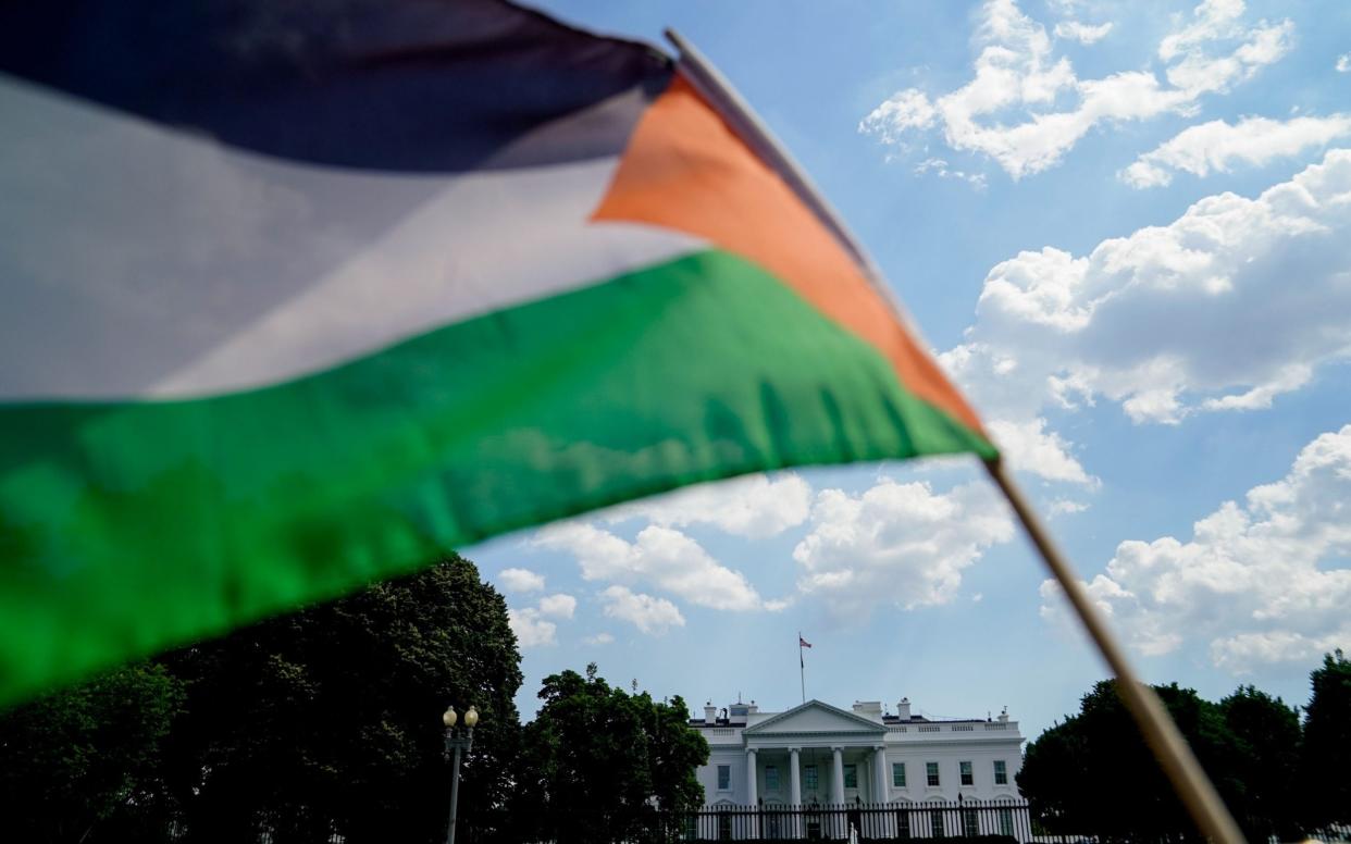 Palestinian flag outside the White House - Erin Scott/Reuters