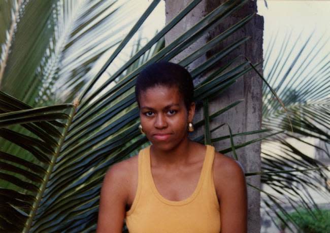 michelle-obama-beach-photo