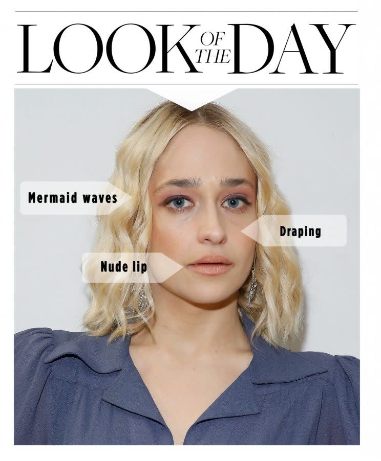 Jemima Kirke is a modern-day mermaid with loose waves and peachy skin. (Photo: Getty Images)