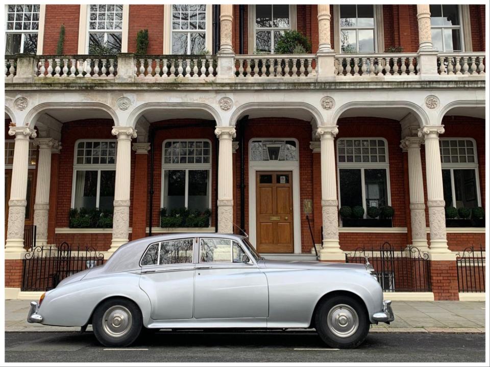 The 1962 Rolls Royce Silver Cloud was the weapon of choice for this mission.