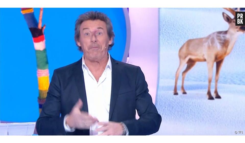 Jean-Luc Reichmann se fait complimenter sur ses fesses en pleine émission. - TF1