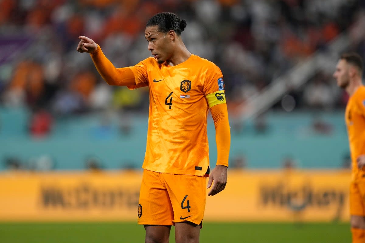 MUNDIAL HOLANDA-VAN DIJK (AP)