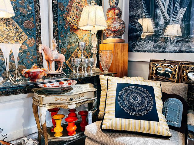 The Best Towns For Antique Shopping In Every Southern State