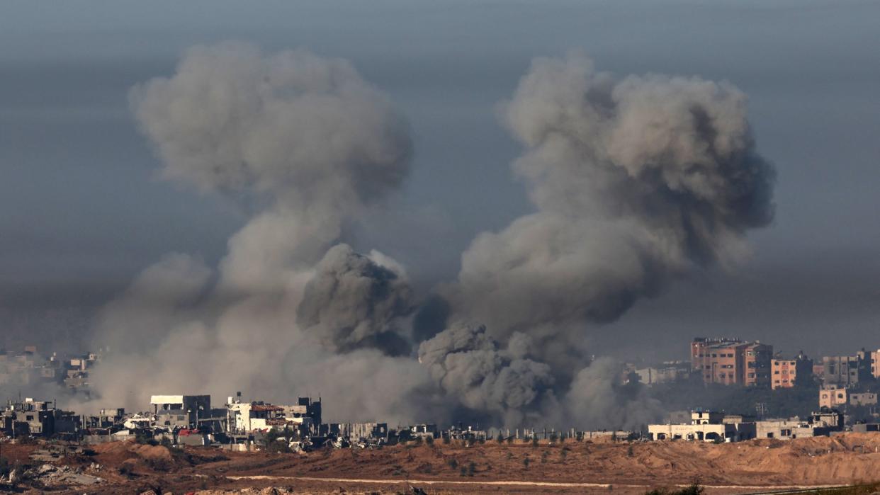  Smoke billows over Gaza. 