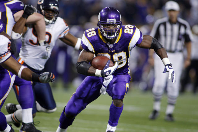 25 SKOL's of Christmas: Adrian Peterson obliterates NFL record