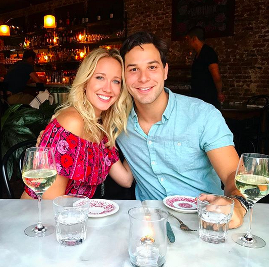 Skylar Astin and Anna Camp