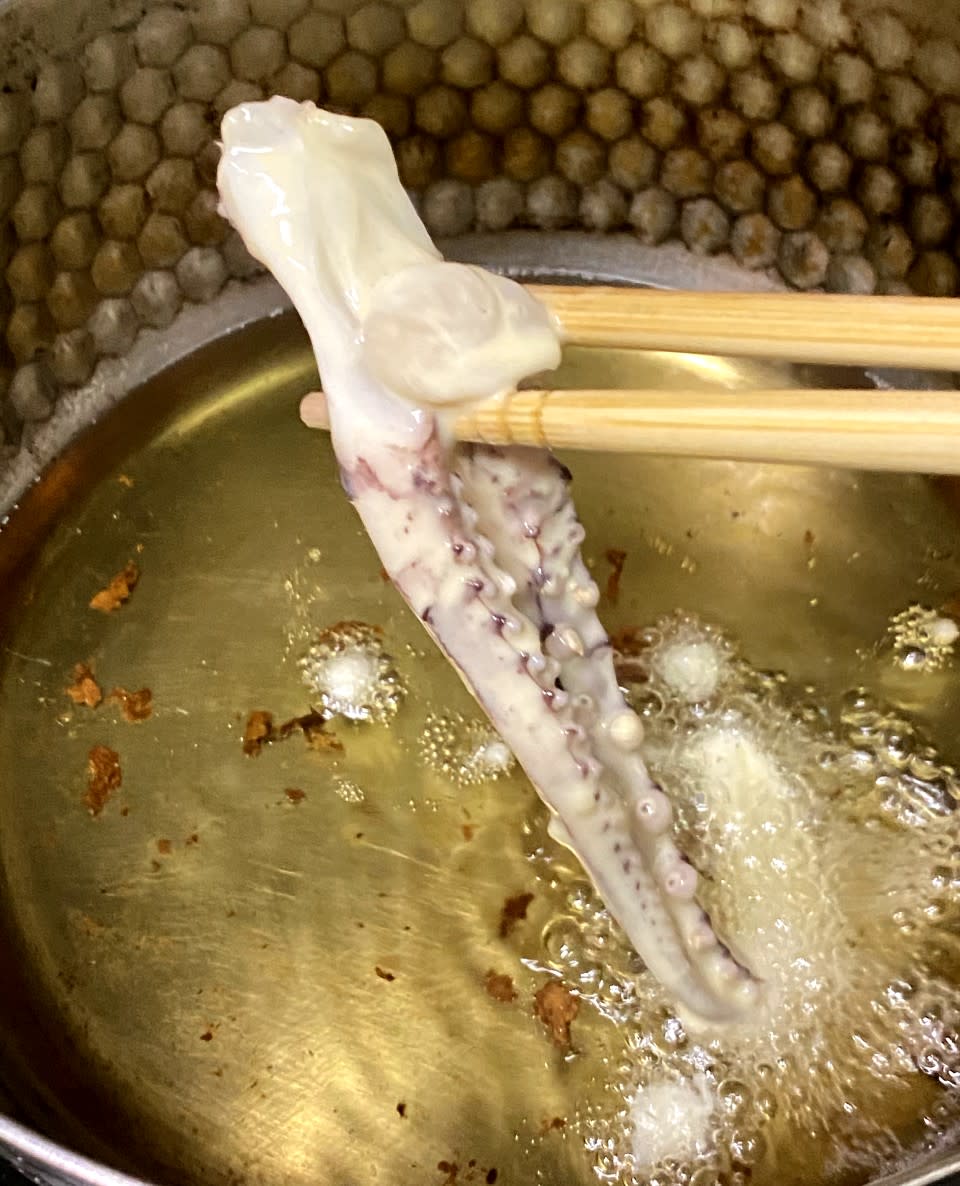 魷魚食譜│啤酒脆炸魷魚鬚   咁樣開脆漿最鬆化
