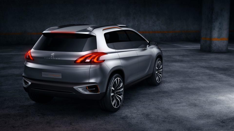 Though many of the crossover's fine details are still under wraps, Peugeot revealed that it will measure 4.14m in length, with a width of 1.74m.