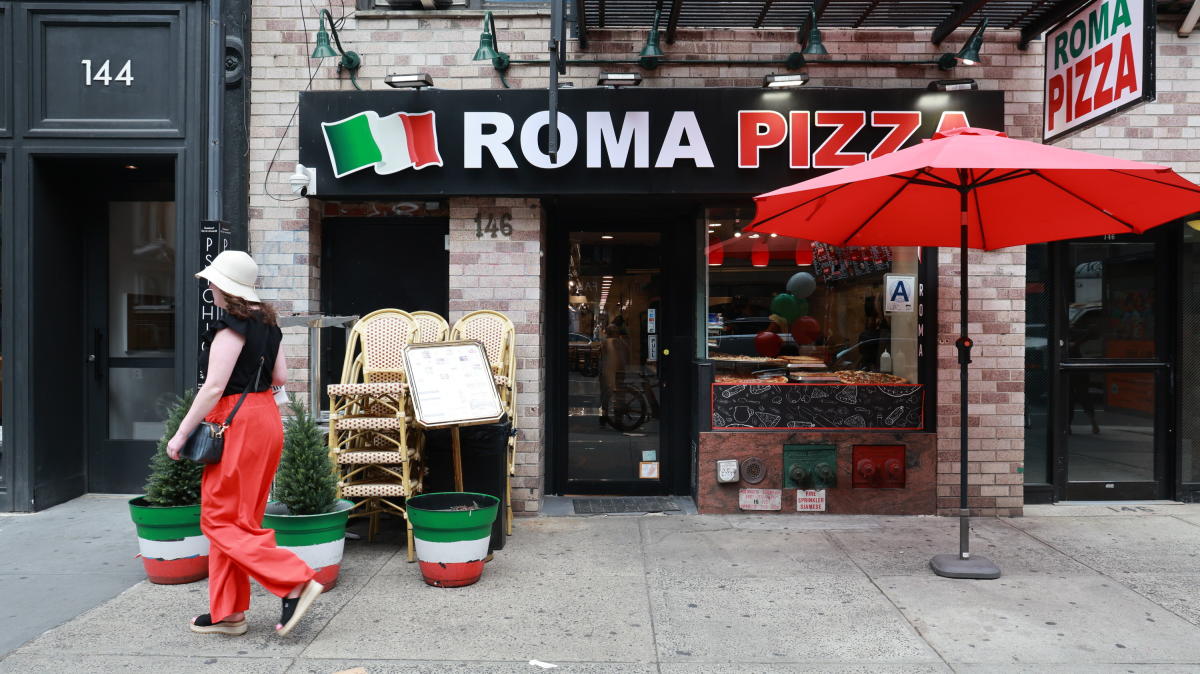 Manhattan pizzeria worker in critical condition after attack by customer, pit  bull