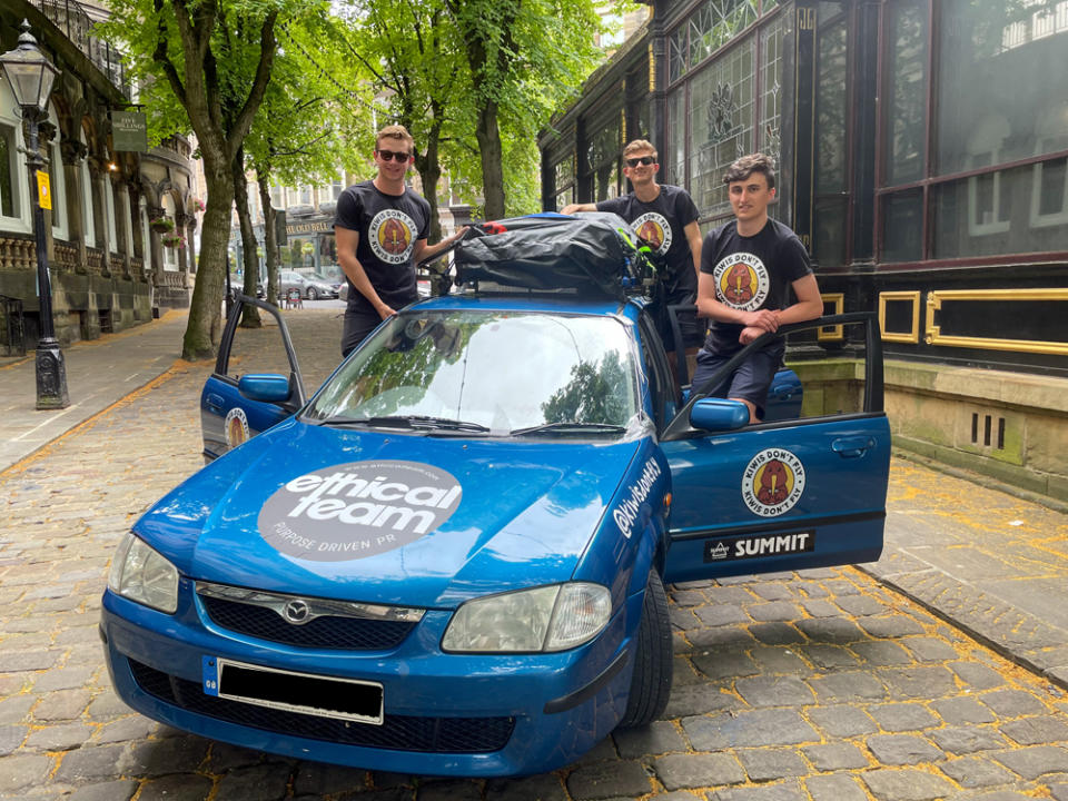 The young men and their car