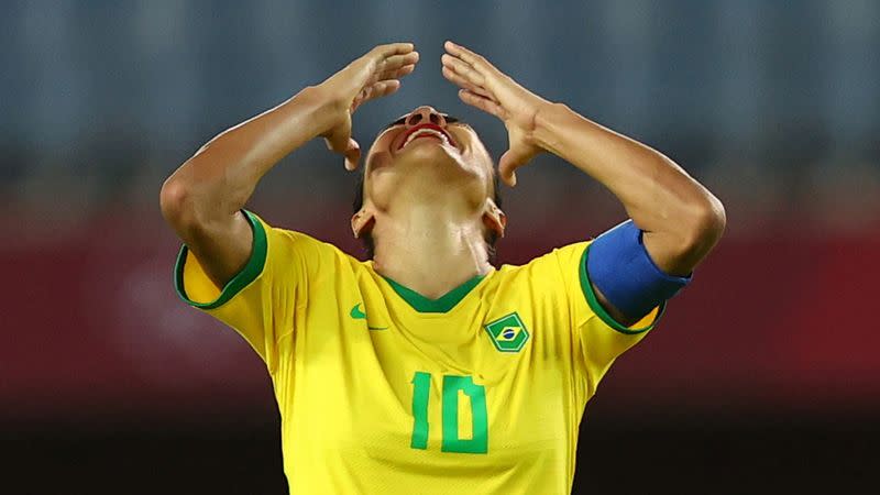 Foto del viernes de la futbolista brasileña Marta durante el partido ante Canadá por los cuartos de final de los Juegos de Tokio.