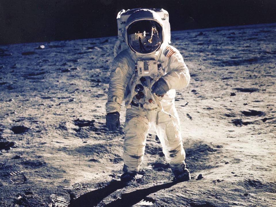 <p>Aldrin walking on the moon. </p>