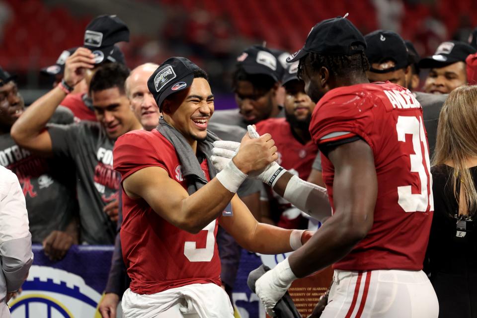 Former Alabama QB Bryce Young (9) and OLB Will Anderson Jr. (31) are both highly likely to be top-five NFL draft picks in 2023.