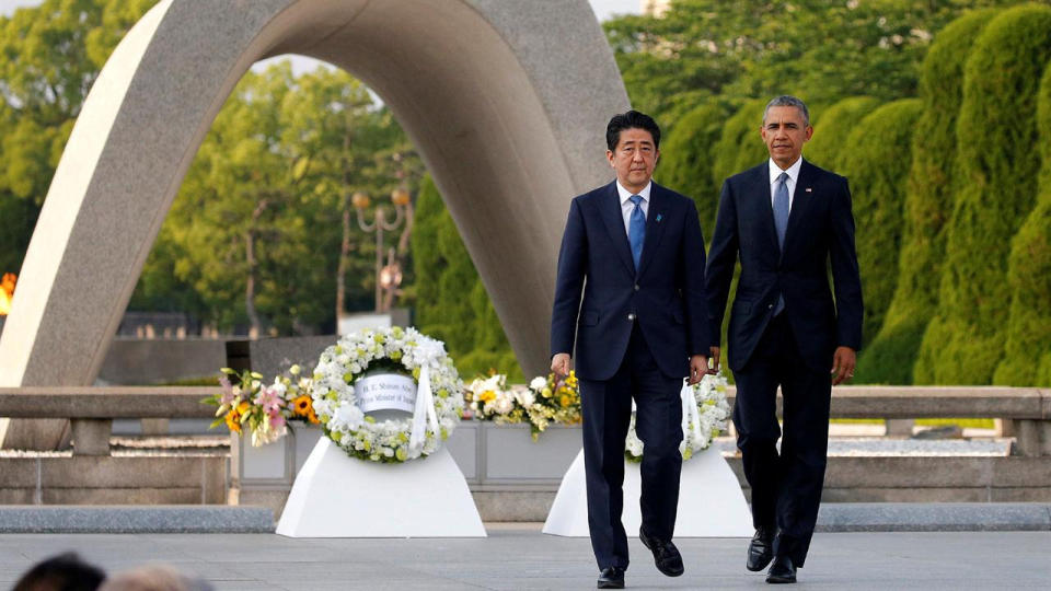 El presidente de Estados Unidos no pidió perdón por las bombas lanzadas sobre Japón en 1945, pero llamó la atención sobre la necesidad de un desarme. (AP Foto/Carolyn Kaster)