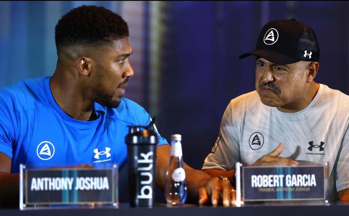 Anthony Joshua looks jacked in latest training pics as bulked-up