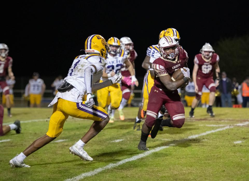 Northview running back Jamarkus Jefferson (6) eludes the Union County defense during the Class 1R semifinal game Friday night.