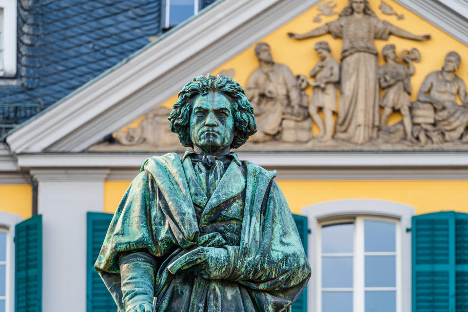 Monumento a Ludwig van Beethoven de Ernst Julius Hähnel, situado en Bonn, Alemania. Foto: Getty Images. 