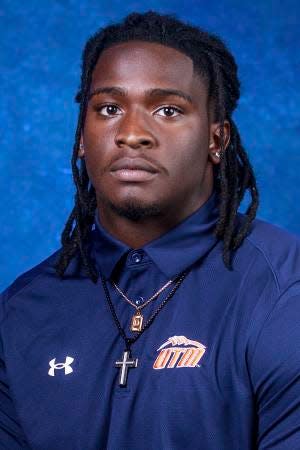 Former Jenkins star Daylan Dotson has transferred from Tennessee Martin to play football at UCF.