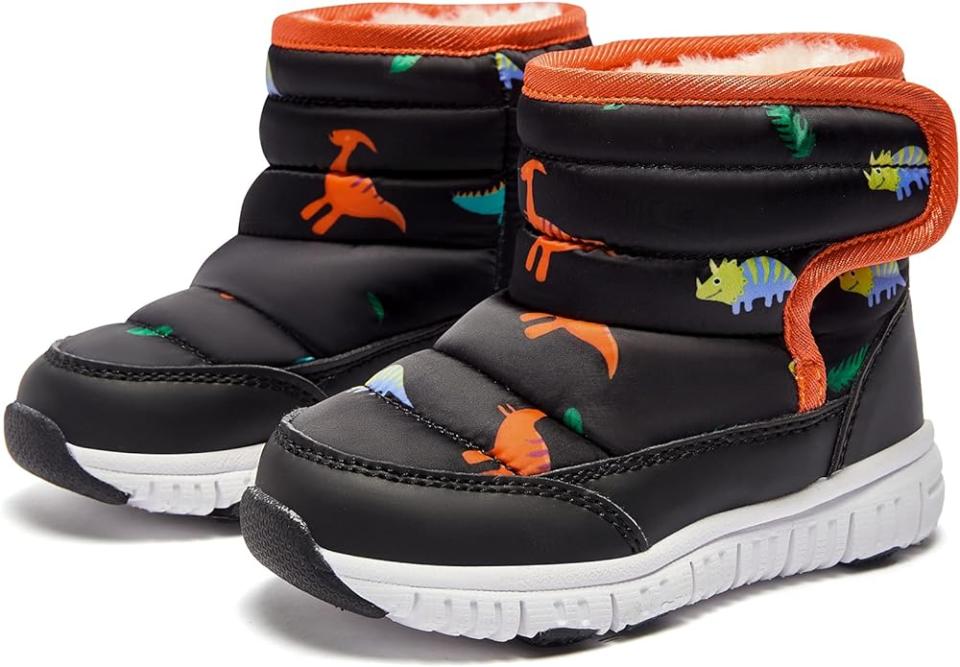 10 Best Toddler Boots That Keep Toes Warm, Mom-Approved 2024