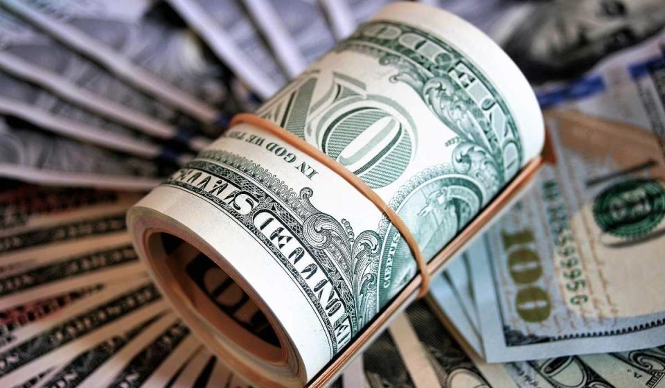 Dólar en casas de cambio de Colombia. Imagen de Julita en Pixabay.