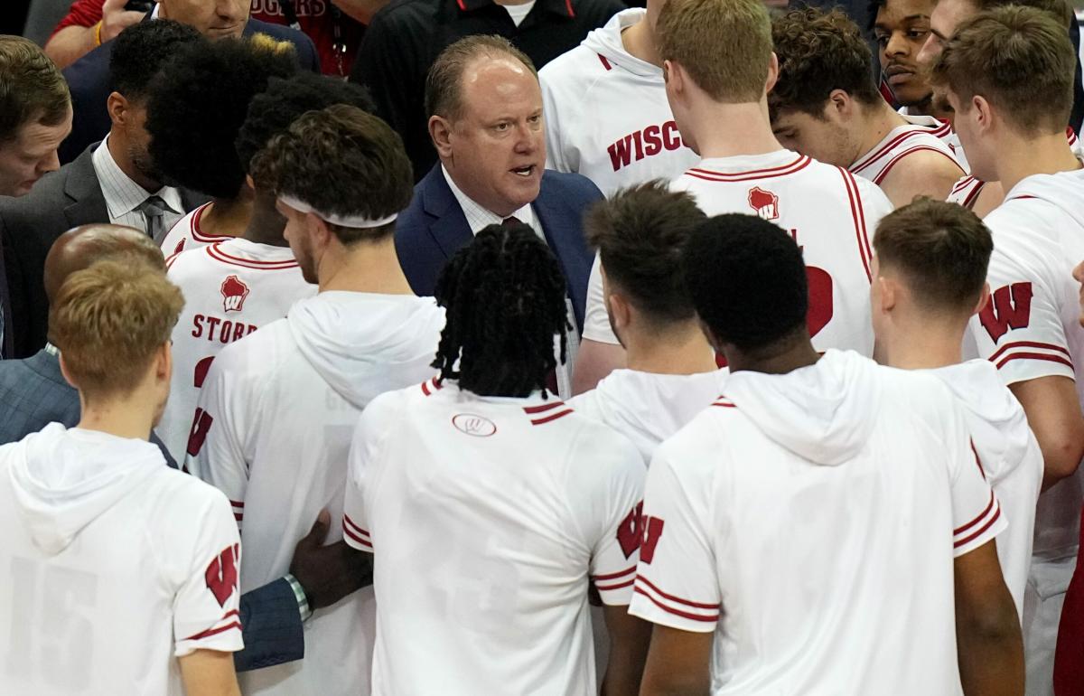 Wisconsin's game against Indiana will only be available on one streaming platform - Yahoo Sports