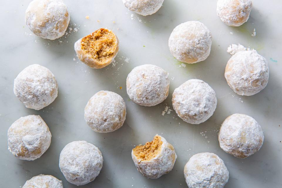 keto walnut snowball cookies delishcom