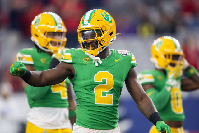 Early projection for Oregon Ducks' starters on defense for 2024