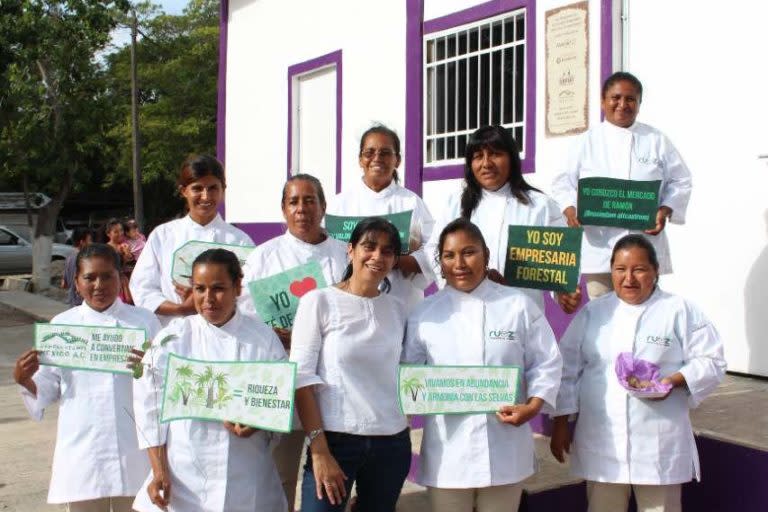 Mujeres de la cooperativa. Foto: Cortesía Selva Viva 3G