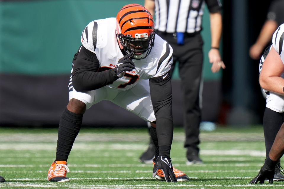 Cincinnati Bengals guard Quinton Spain (67) lines up for a snap in the second quarter during a Week 8 NFL football game against the New York Jets, Sunday, Oct. 31, 2021, at MetLife Stadium in East Rutherford, N.J.