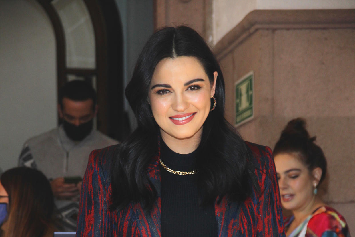 Maite Perroni convirtió un chisme en una demostración de empatía. (Photo by Medios y Media/Getty Images)