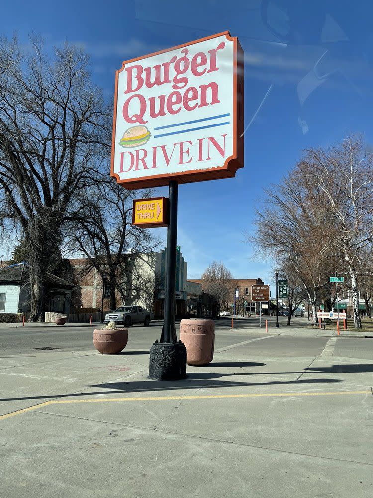 Burger Queen restaurant in Lakeview, OR