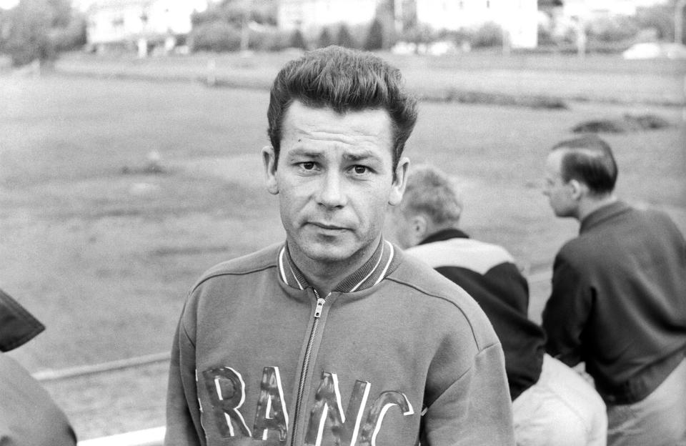 French football player Just Fontaine wearing the French team suit at the FIFA World Cup. Sweden, June 1958. (Photo by Emilio Ronchini/Mondadori via Getty Images)