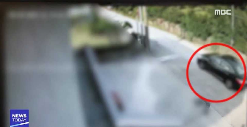 高宥貞離開犯案的濟州島民宿前的監視器畫面。（圖／翻攝自MBC News）