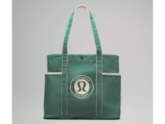 ad REVIEWING THE DAILY MULTI-POCKET CANVAS TOTE BAG #lululemoncreator 