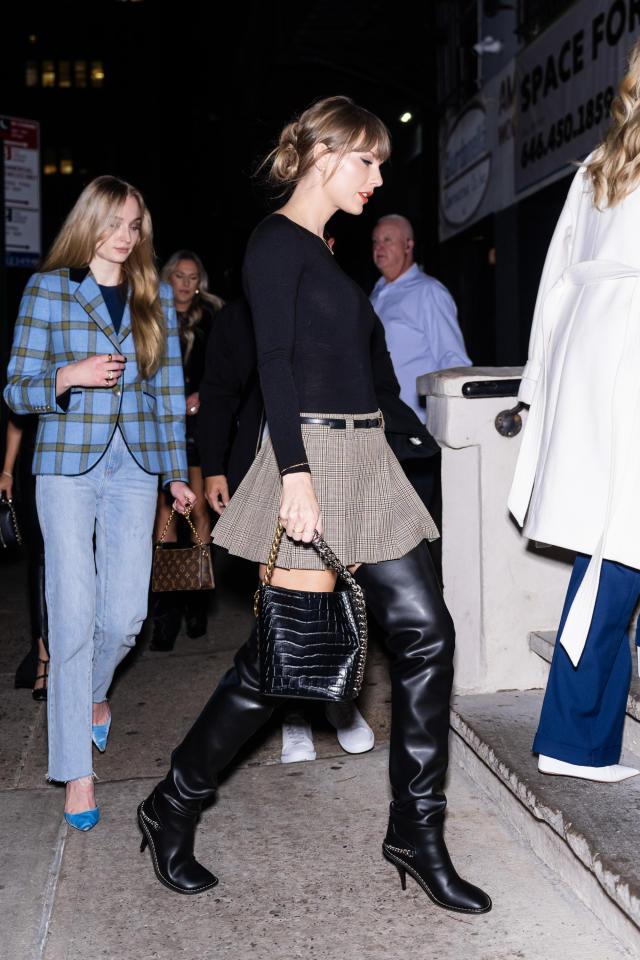 Gigi Hadid Carries Mansur Gavriel Lady Bag