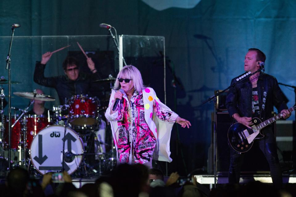 Blondie performs to a packed crowd on the Mountain Avenue Stage during Bohemian Nights at NewWestFest on Saturday, August 11, 2018. 