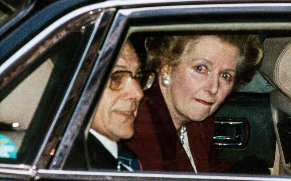Margaret Thatcher leaves Number 10 Downing Street for the last time as Prime Minister - Ken Lennox