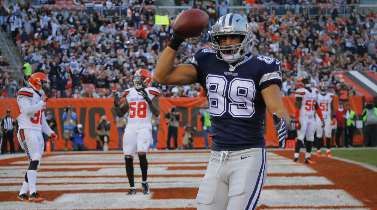 Dallas Cowboys tight end Gavin Escobar (89) catches a pass in the end zone in the third quarter as the Dallas Cowboys defeat the Cleveland Browns 35-10 on Sunday, Nov. 6, 2016 in FirstEnergy Stadium in Cleveland, Ohio. (Rodger Mallison/Fort Worth Star-Telegram/Tribune News Service via Getty Images)